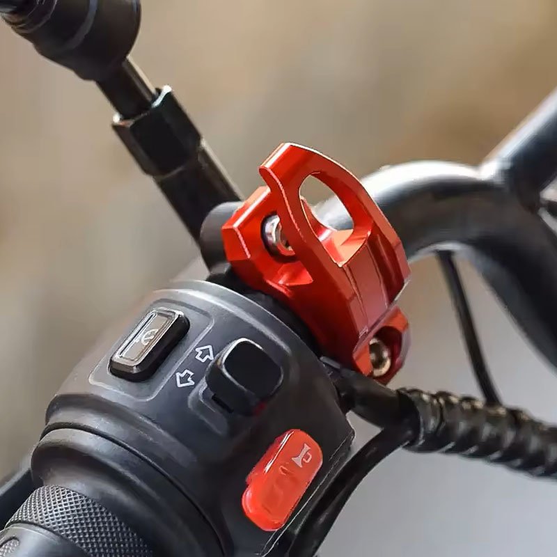Uchwyt na kask, mocowanie pomp – Motorcycle Helmets recenzja i cena